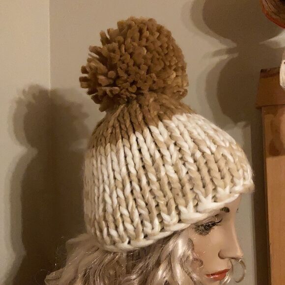 Free People Pom Hat - Picture 5 of 6